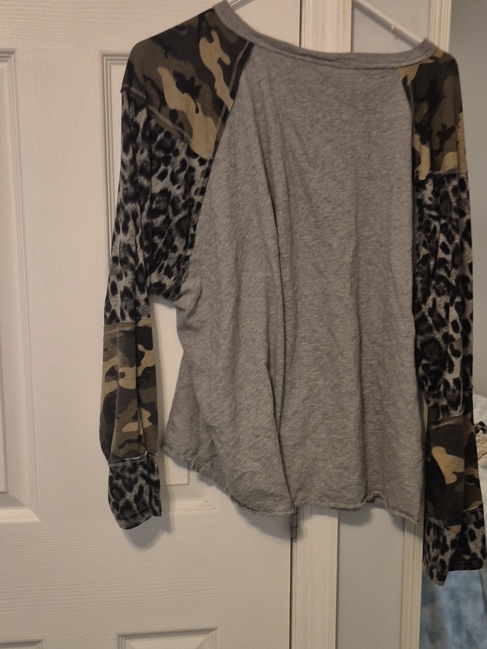 Casual Gray Raglan Top with Camo & Leopard Sleeves - Picture 3 of 3
